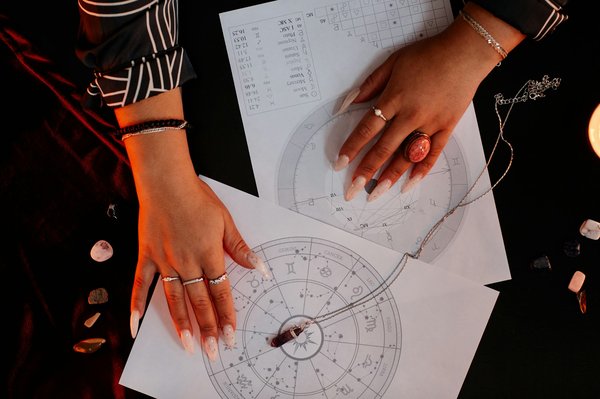 Agence de marketing astrologique : boostez votre entreprise avec l'astrologie